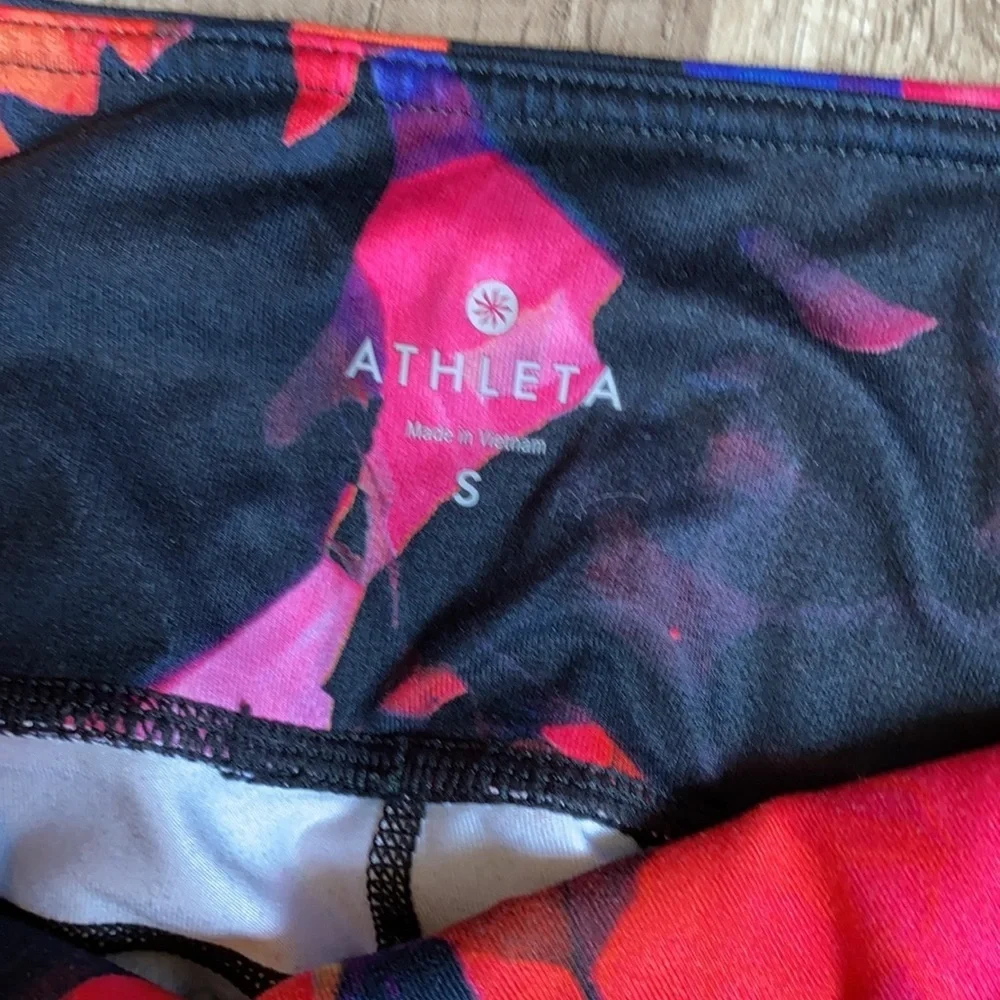 Athleta Legging Pant Mystique Chaturanga Floral Red Pink Black Size Small - Picture 6 of 9